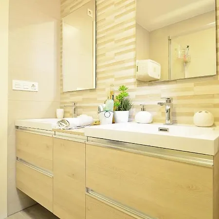 Apartment Galihost - En Pleno Centro De Portonovo, Sanxenxo