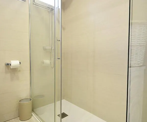 Apartment Galihost - En Pleno Centro De Portonovo, *